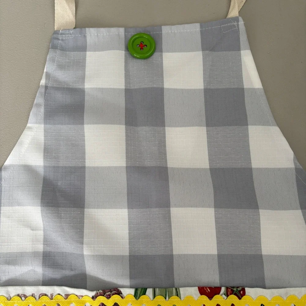 Handmade Grey Buffalo Check Kitchen Apron w Heritage Vegetable Print Pocket Trim